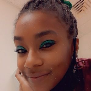 Meet your Posher, Anisha